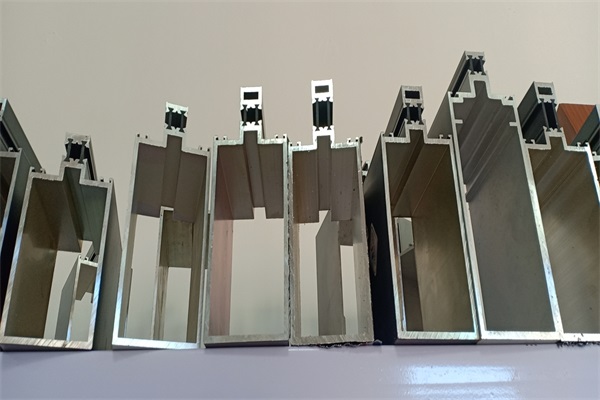  幕墻鋁型材的特點(diǎn)是是什么？